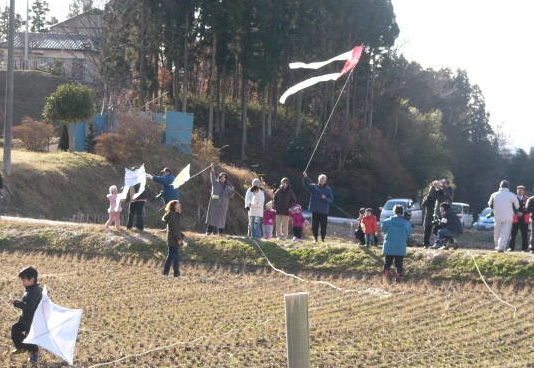 復興の願い込め、郡山・芹沢で大凧揚げ｜みんなのニュース｜福島みんなのNEWS 福島ニュース 福島情報 イベント情報 企業・店舗情報